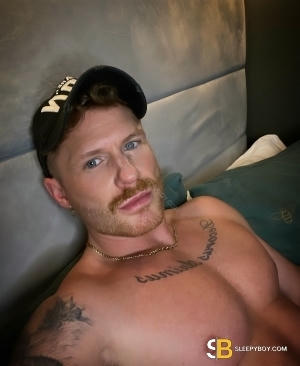 Gay Escort Tobias 33yr - trios