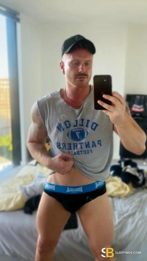 Gay Escort Tobias 34yr - trios