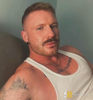 Gay Escort Tobias 34yr - trios