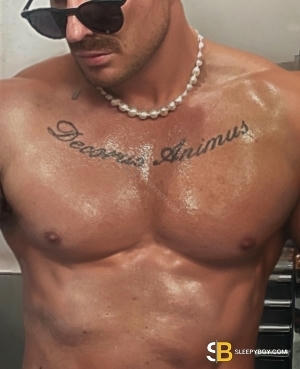 Gay Escort Tobias 33yr - trios