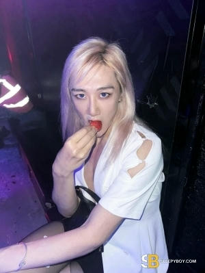 Gay Escort Michael 27yr - blowjob