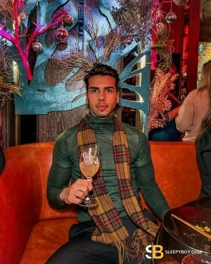 Gay Escort Ryan 22yr - always safe sex