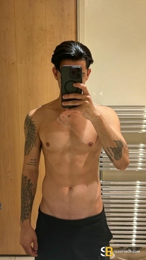 Gay Escort Raph 28yr - trios