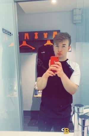 Gay Escort Couplel7 24yr - blowjob