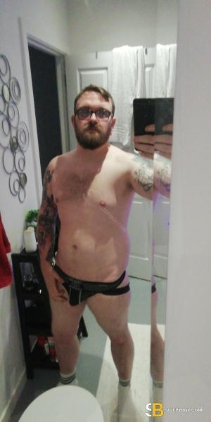 Gay Escort George 34yr - licking