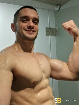 Gay Escort Max Big Ass 27yr - blowjob