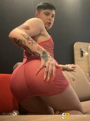 Gay Escort Joshua 19yr - blowjob