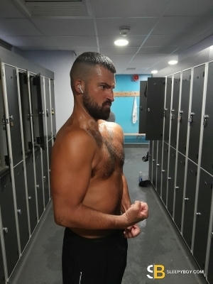 Gay Escort Bboy19 29yr - double penetration