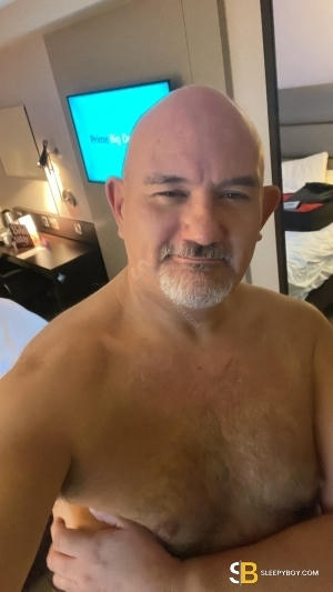 Bisexual Escort Drew 49yr - rimming