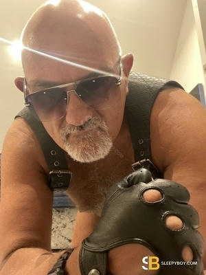 Bisexual Escort Drew 49yr - rimming