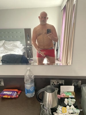 Bisexual Escort Drew 49yr - trios