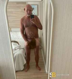 Bisexual Escort Drew 49yr - double penetration