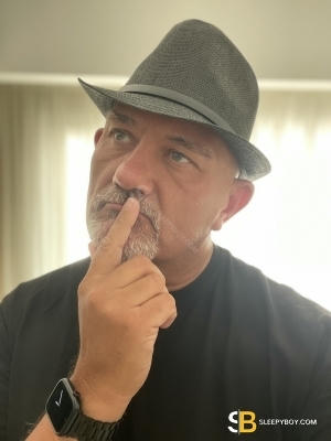 Bisexual Escort Drew 49yr - cum on body