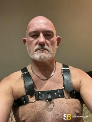 Gay Escort Drew 50yr - double penetration