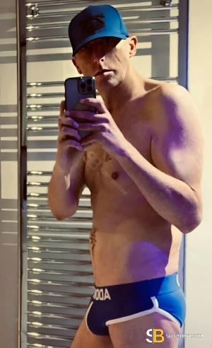 Gay Escort Ryder 46yr - double penetration