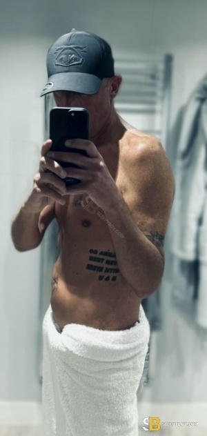 Gay Escort Ryder 46yr - double penetration