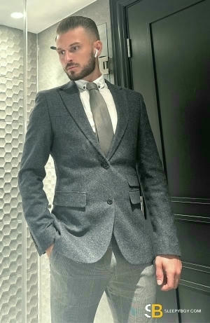 Gay Escort Connor Daniels 30yr - always safe sex