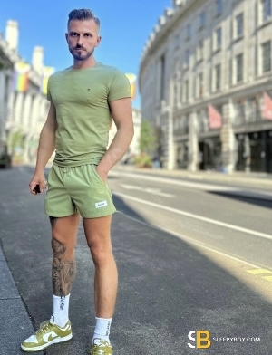 Gay Escort Connor Daniel&rsquo;s 30yr - always safe sex