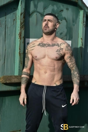 Gay Escort Glasgow-massage&sex 34yr - licking