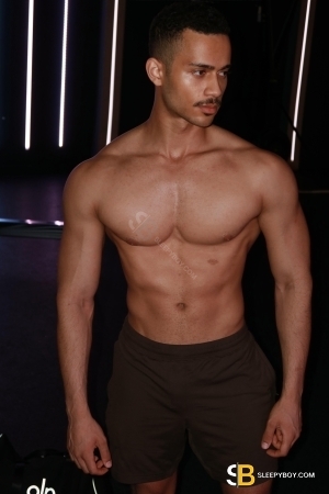 Gay Escort Lucca 23yr - licking