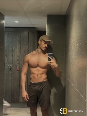 Gay Escort Lucca 23yr - licking
