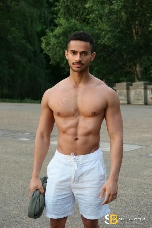 Gay Escort Lucca 23yr - licking