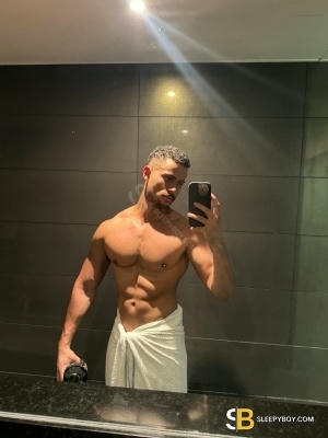 Gay Escort Lucca 23yr - licking