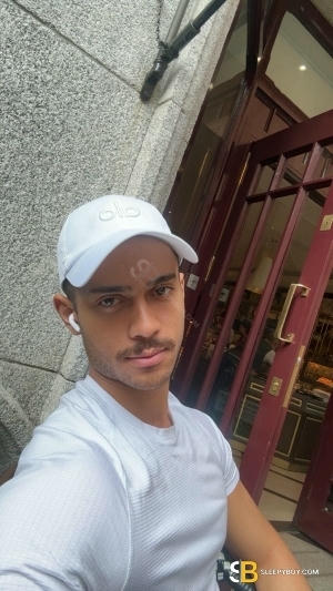 Gay Escort Lucca 23yr - sucking
