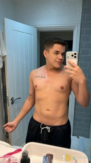 Bisexual Escort Henri 23yr - sucking