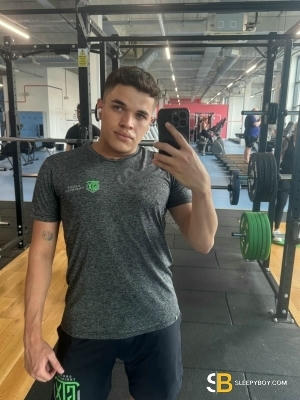 Bisexual Escort Henri 23yr - role