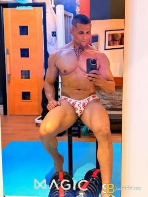 Bisexual Escort Mansur 36yr - gangbang