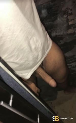 Bisexual Escort Josh 25yr - shaving