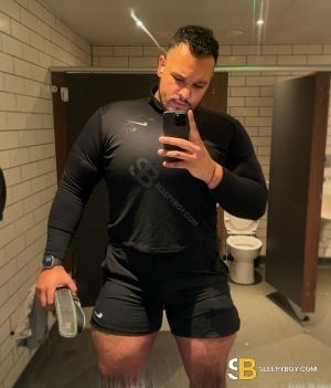 Bisexual Escort Josh 25yr - double penetration