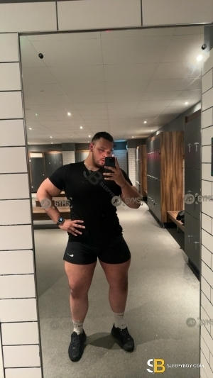 Bisexual Escort Josh 25yr - double penetration