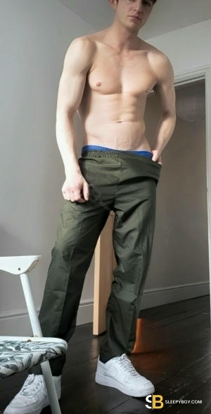 Bisexual Escort English James 9 27yr - trios