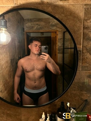 Gay Escort Mat 25yr - spitting