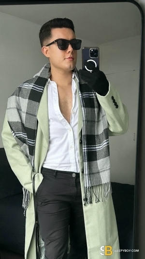 Gay Escort Mat 25yr - nipple play