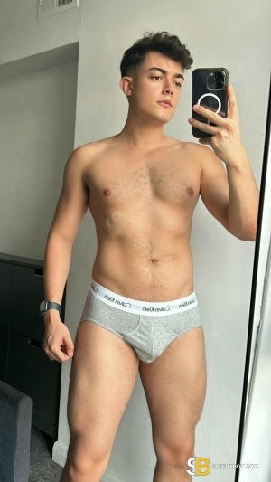 Gay Escort Mat 25yr - cum eating