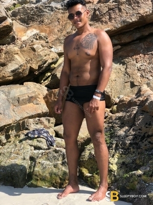 Gay Escort Noah 25yr - massage