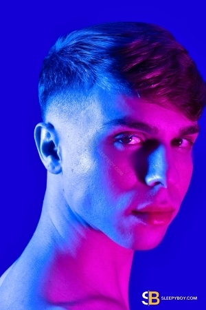 Gay Escort Henry Brat 20yr - licking