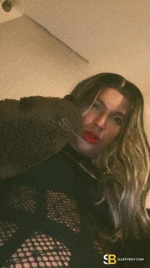 Gay Escort Omi 26yr - groups