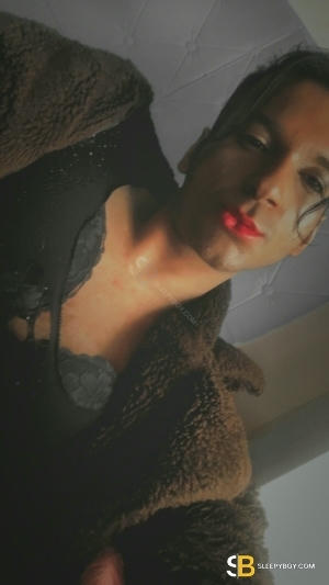 Gay Escort Omi 26yr - dirty talk