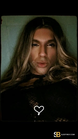 Gay Escort Omi 26yr - dirty talk