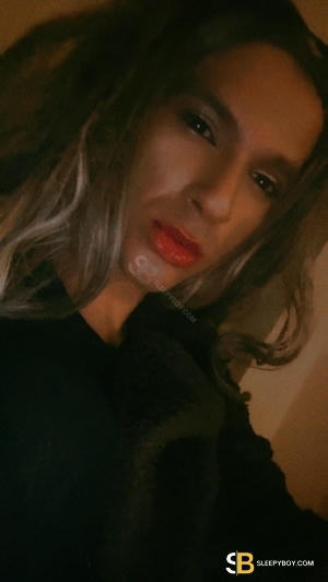 Gay Escort Omi 26yr - shaving