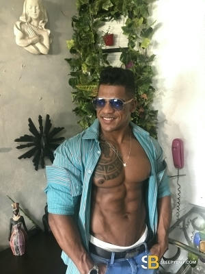 Bisexual Escort Jhony-xxl 29yr - trios