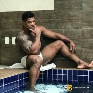 Bisexual Escort Jhony-xxl 29yr - double penetration