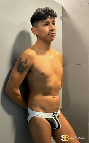 Gay Escort Dylan Twink 24yr - always safe sex