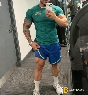 Bisexual Escort Gui Boy Brazilian 29yr - trios