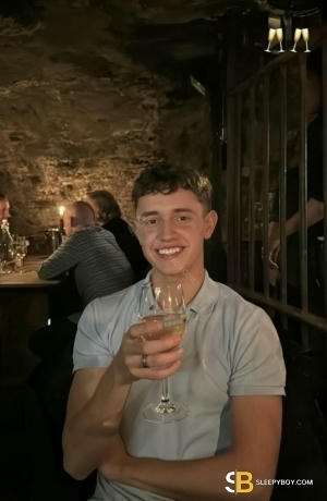 Gay Escort Josh 19yr - always safe sex