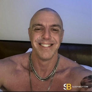 Gay Escort Nick 47yr - blowjob
